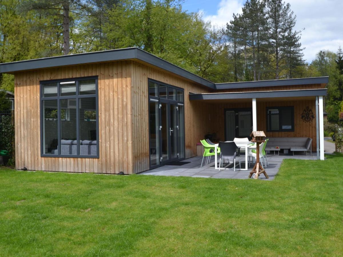 Modern Chalet With Covered Terrace In Nature Ренен Экстерьер фото