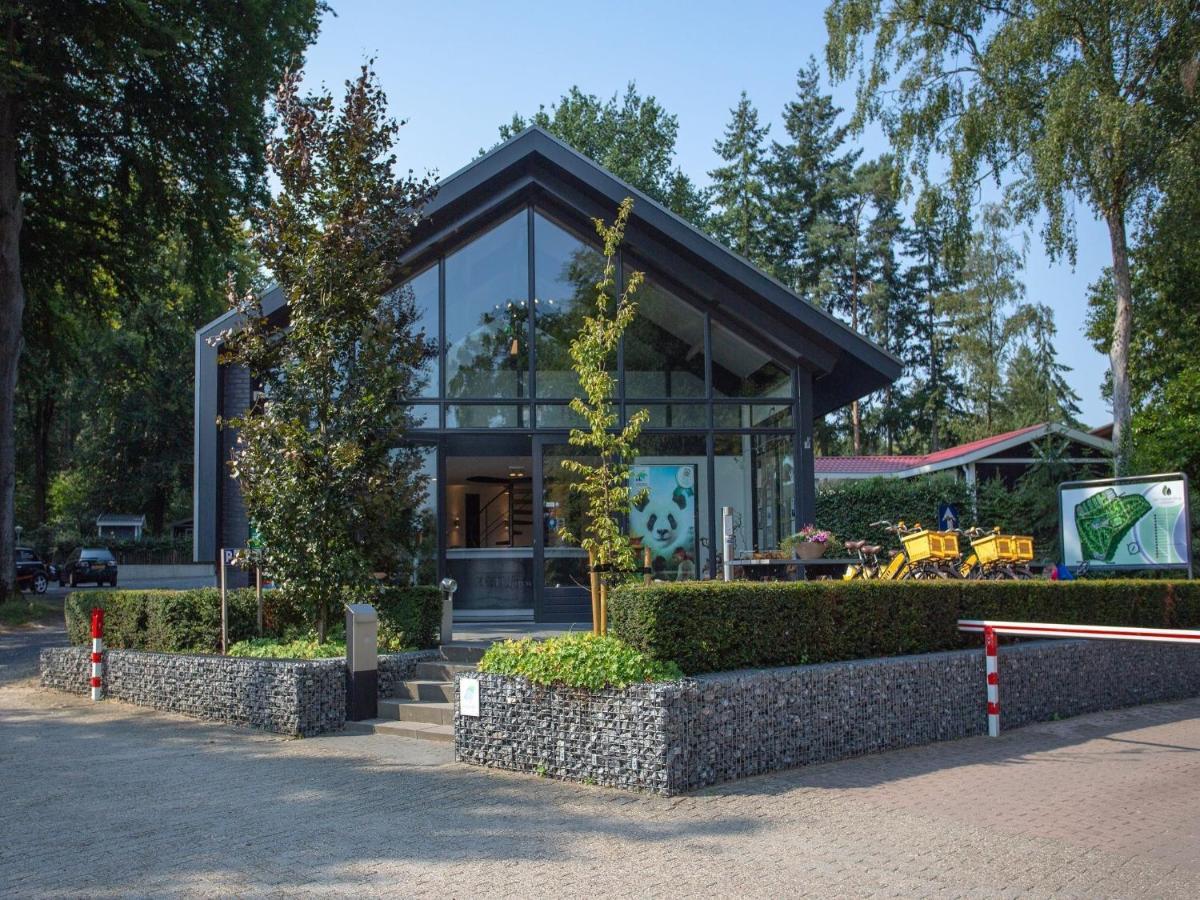 Modern Chalet With Covered Terrace In Nature Ренен Экстерьер фото