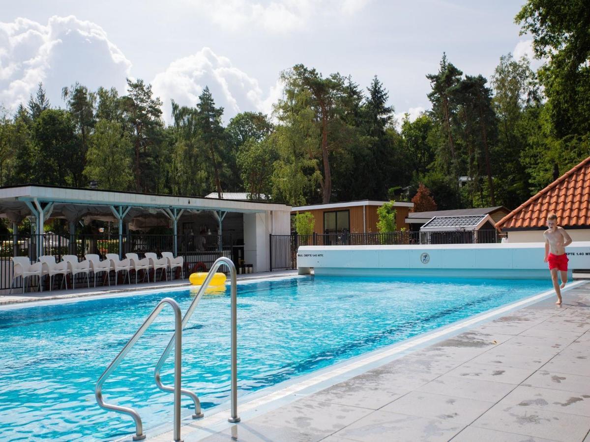 Modern Chalet With Covered Terrace In Nature Ренен Экстерьер фото